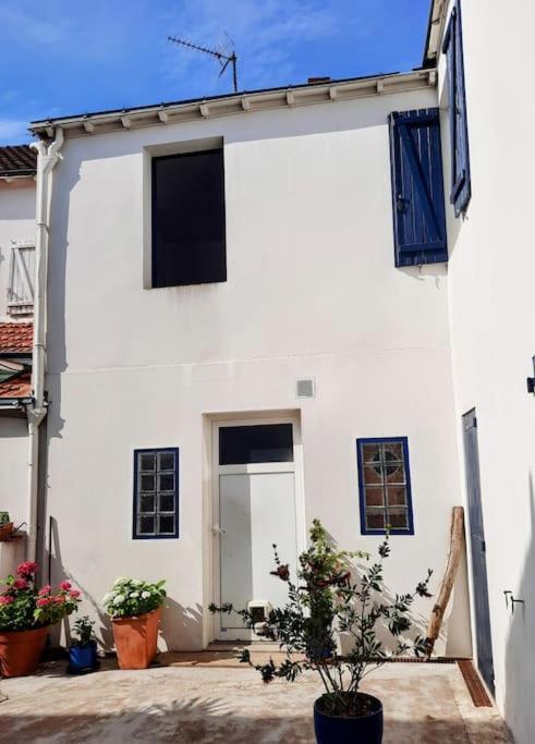 Le Studio D'En O, Au Coeur De La Haute Ville De Pornic. Eksteriør bilde